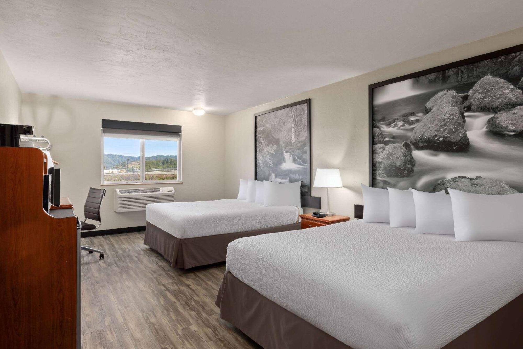 Hotel Super 8 By Wyndham Roseburg Exteriér fotografie