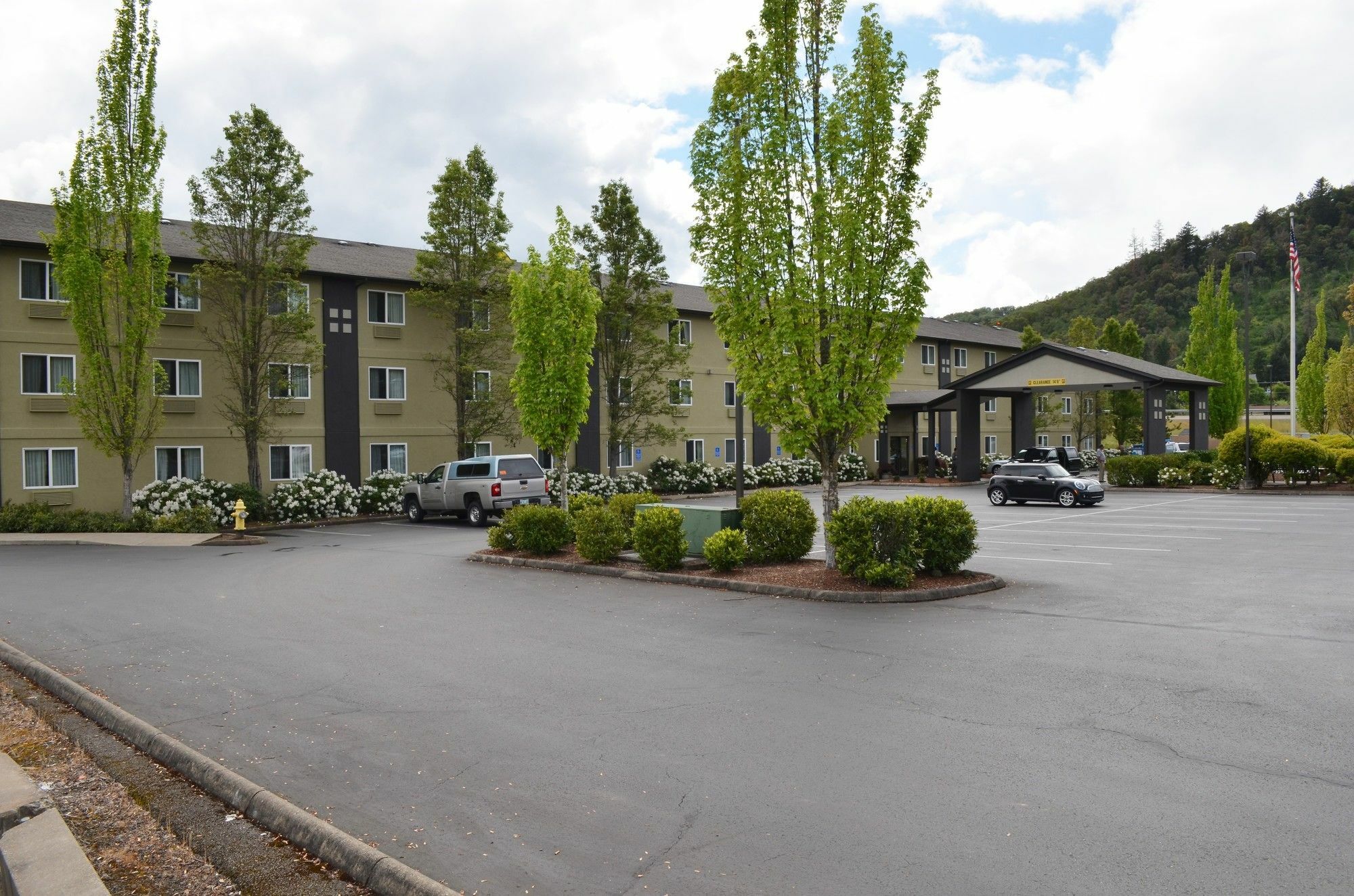 Hotel Super 8 By Wyndham Roseburg Exteriér fotografie